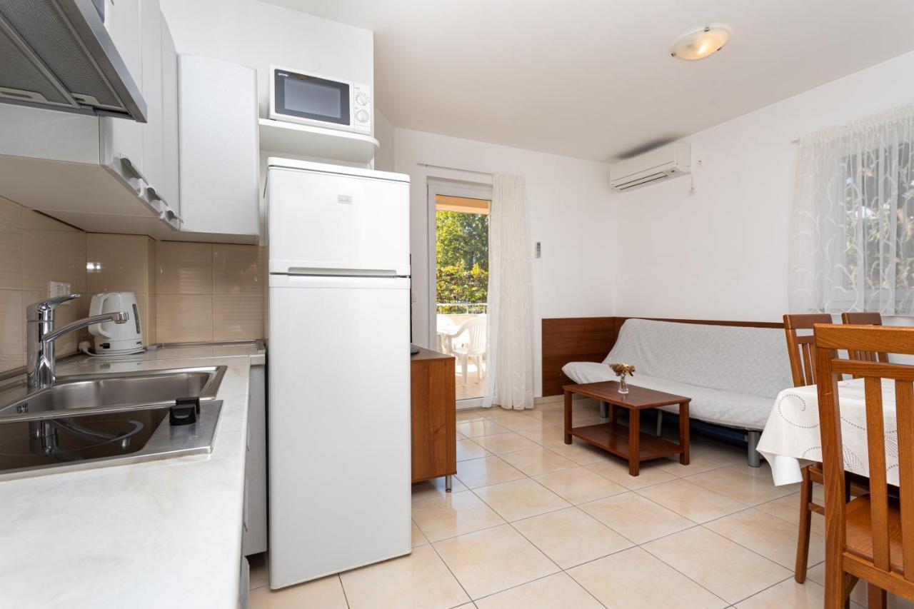 Apartments Crnekovic V Baška Екстериор снимка