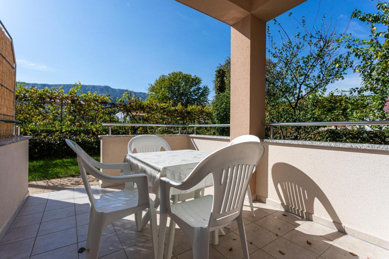 Apartments Crnekovic V Baška Екстериор снимка