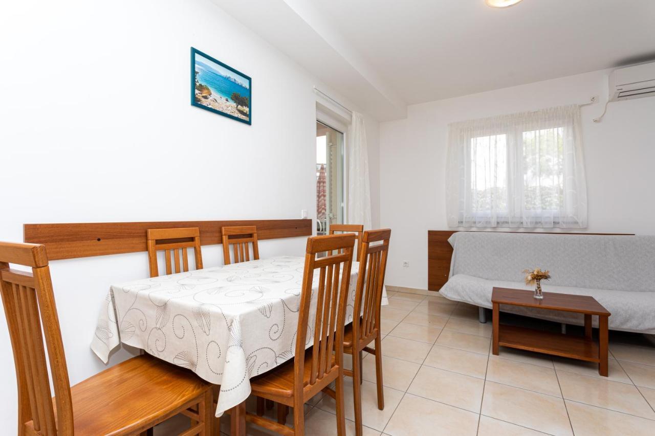 Apartments Crnekovic V Baška Екстериор снимка