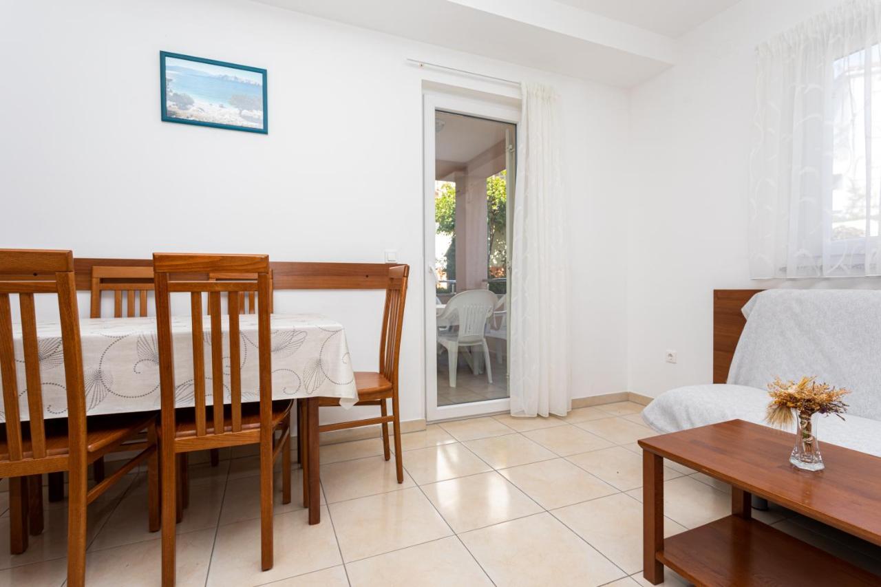 Apartments Crnekovic V Baška Екстериор снимка
