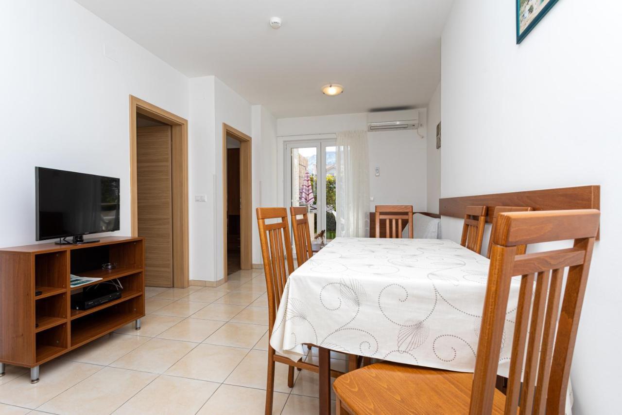Apartments Crnekovic V Baška Екстериор снимка