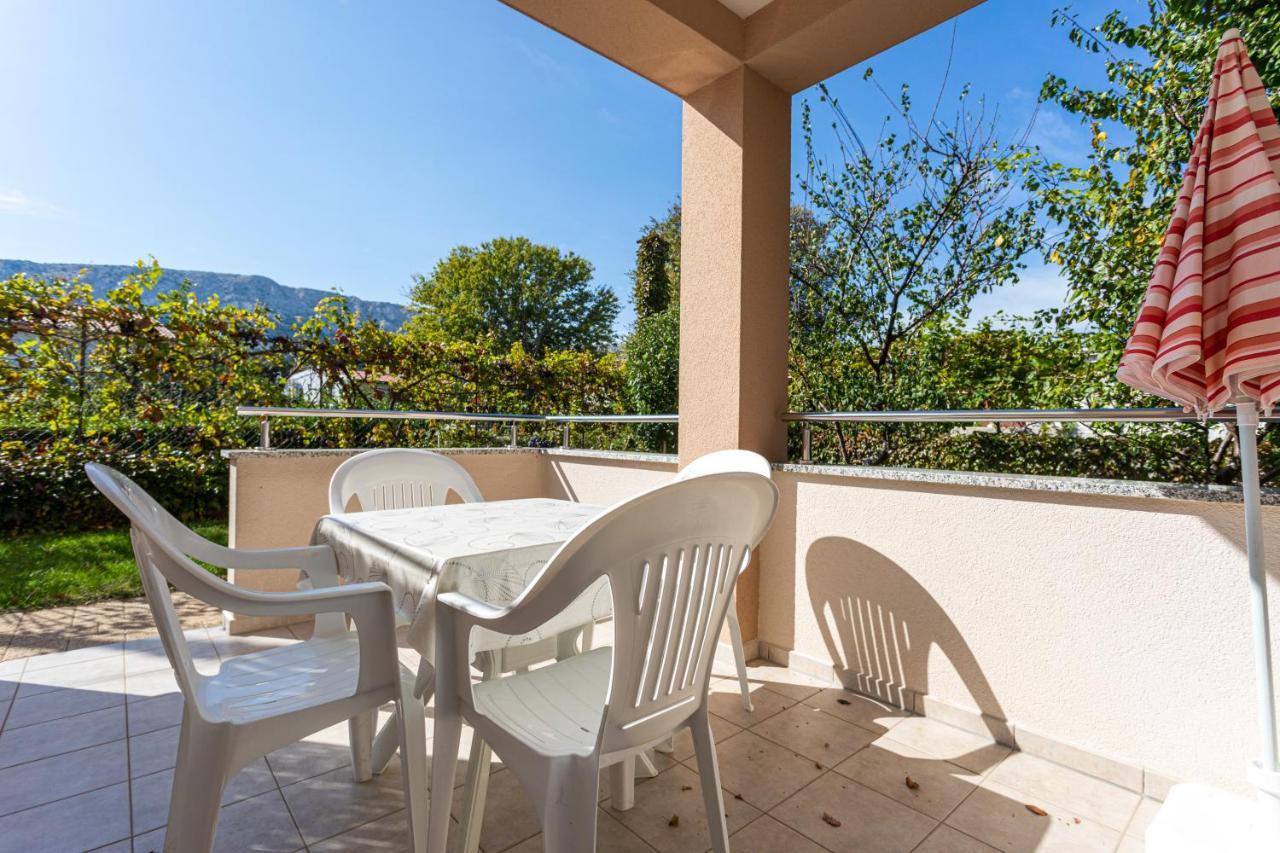 Apartments Crnekovic V Baška Екстериор снимка