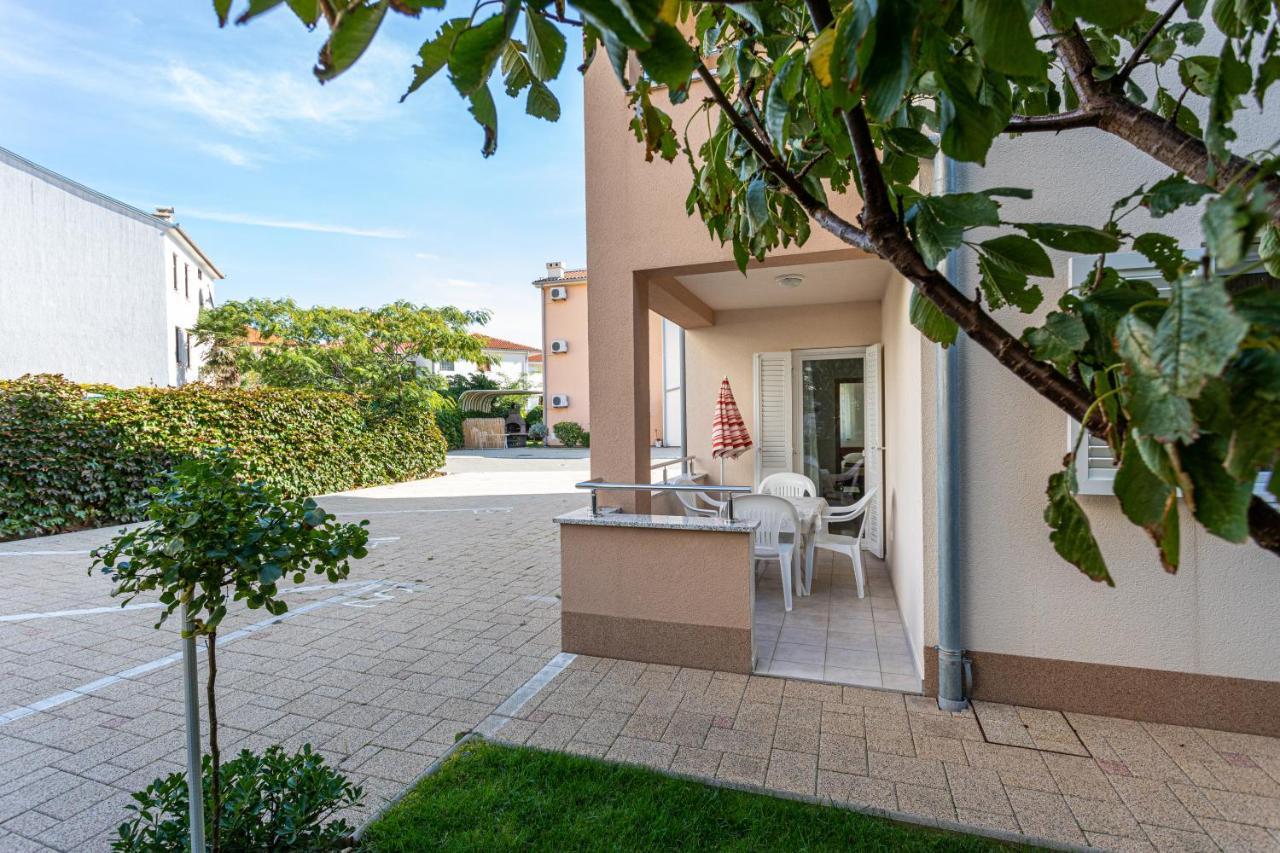 Apartments Crnekovic V Baška Екстериор снимка