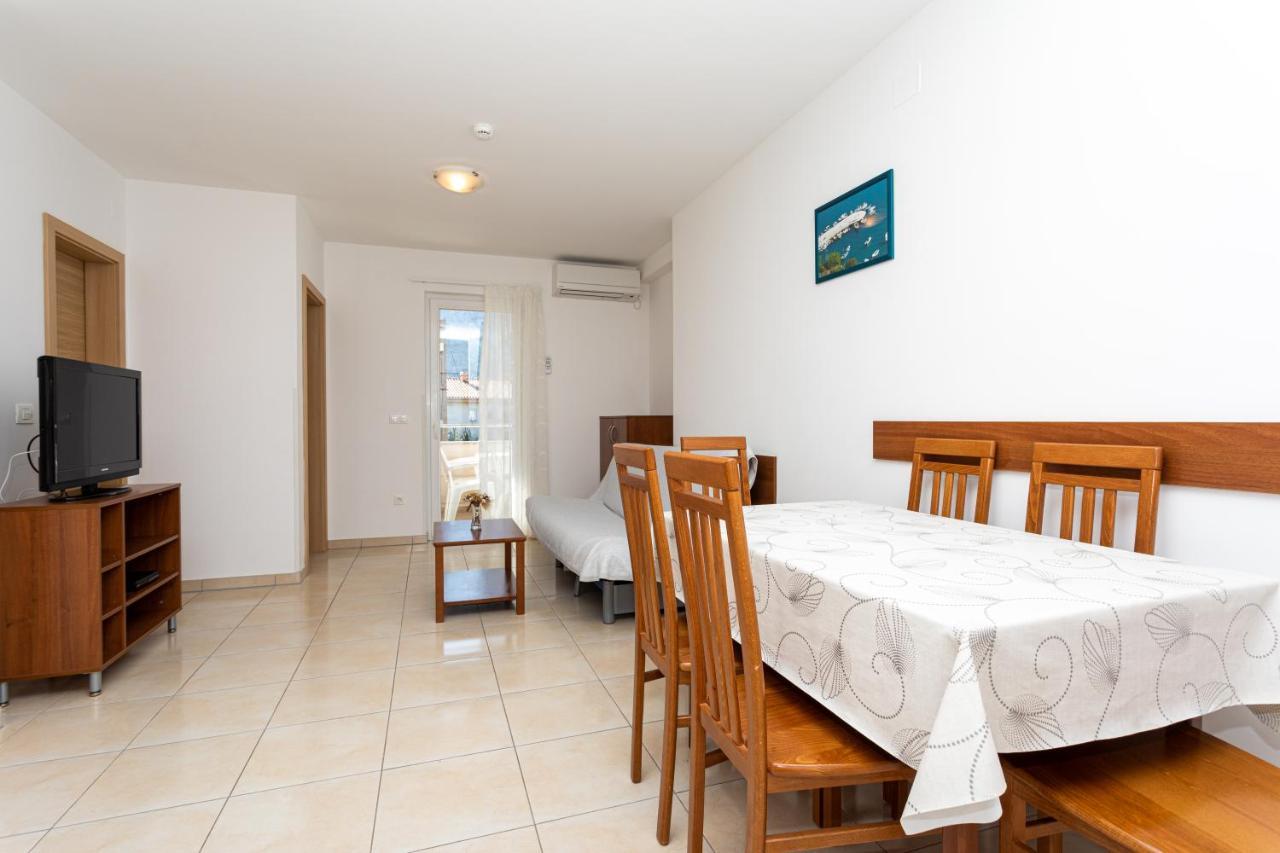 Apartments Crnekovic V Baška Екстериор снимка