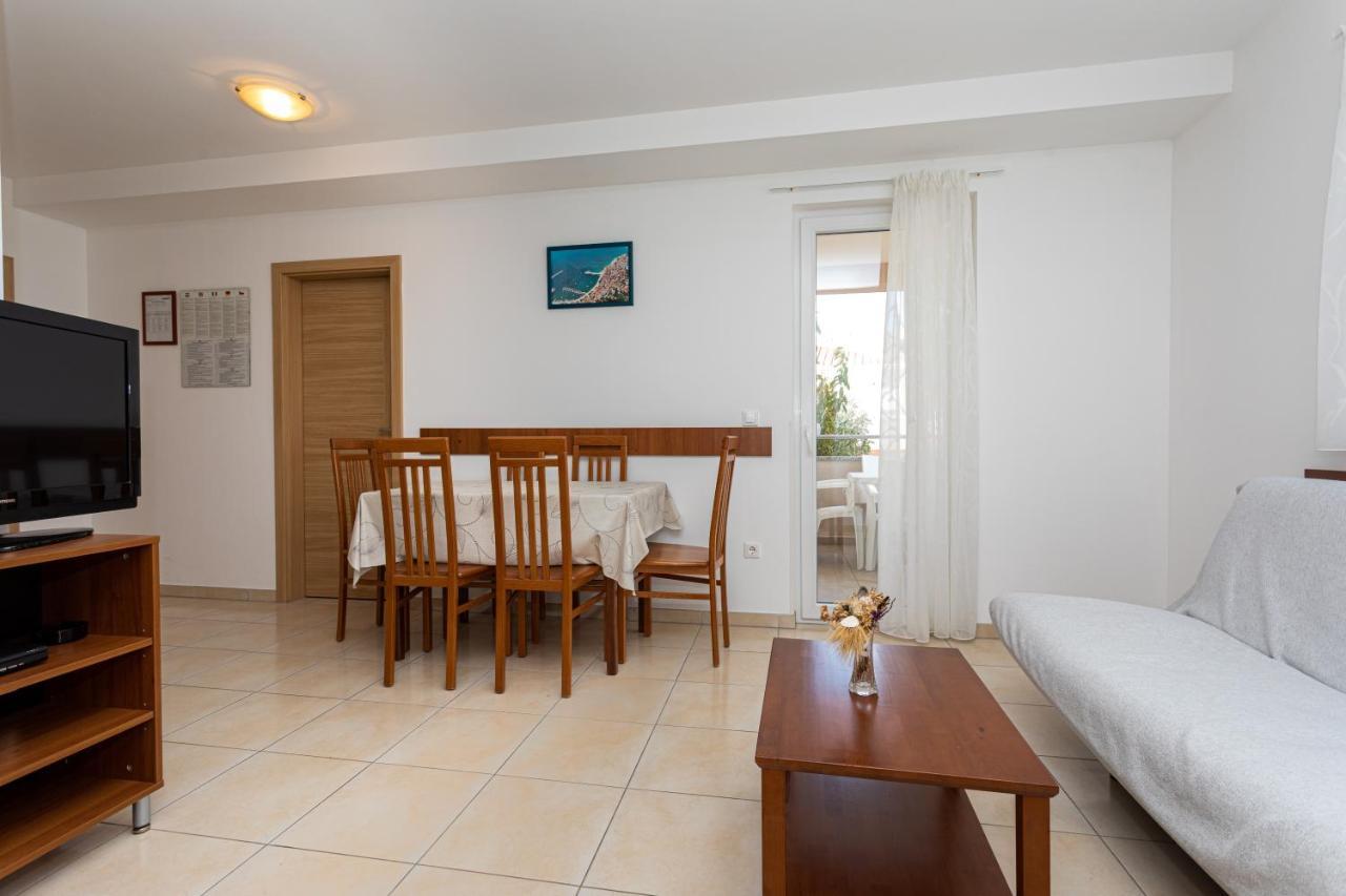 Apartments Crnekovic V Baška Екстериор снимка