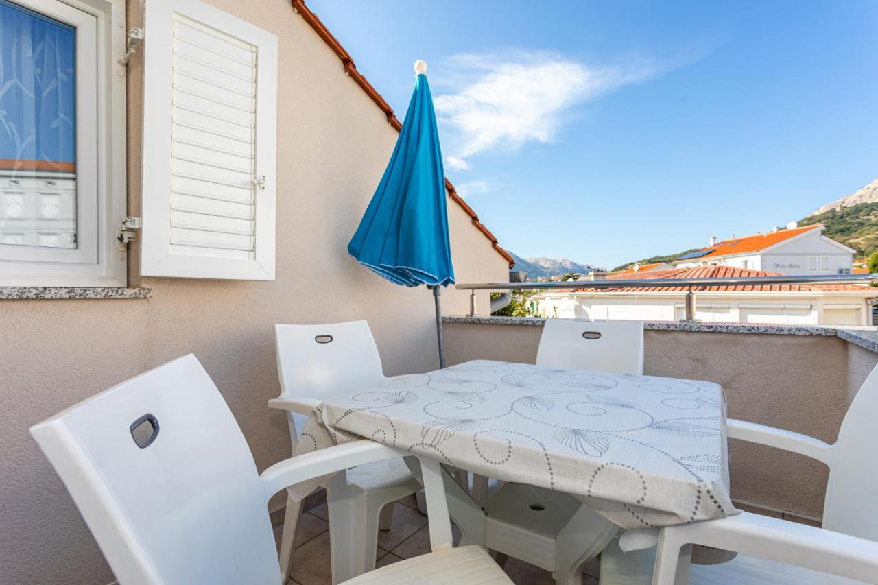 Apartments Crnekovic V Baška Екстериор снимка